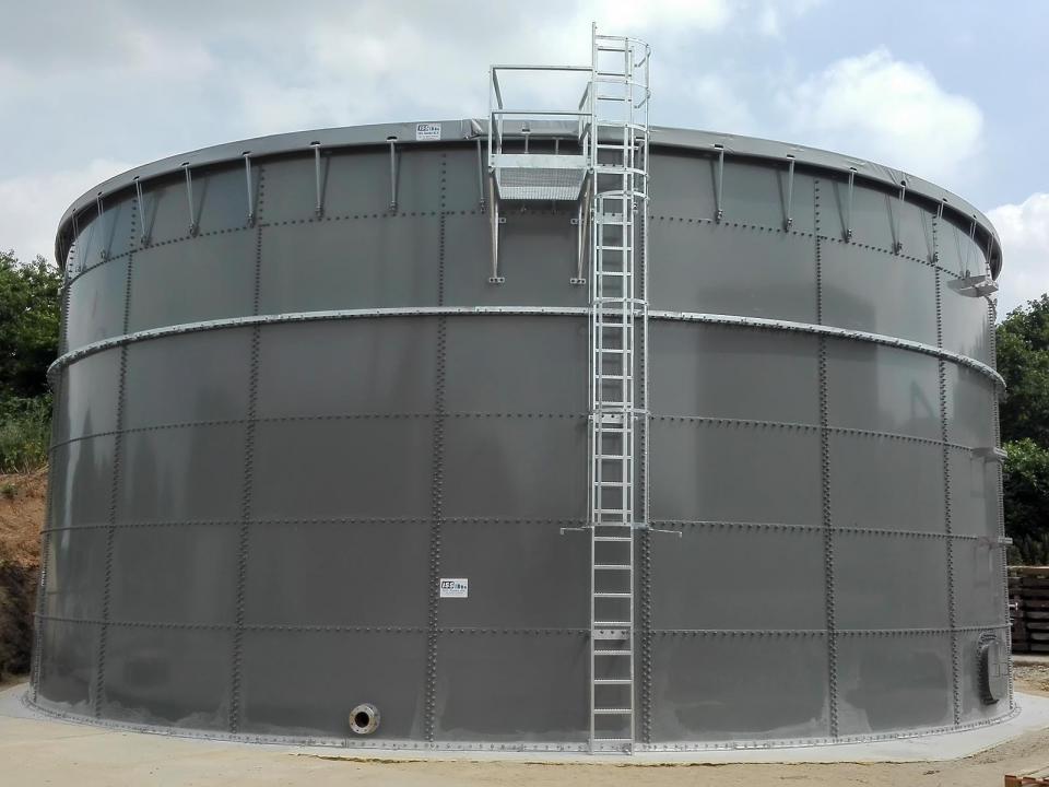 Резервуар для водоочистного сооружения в Голландии